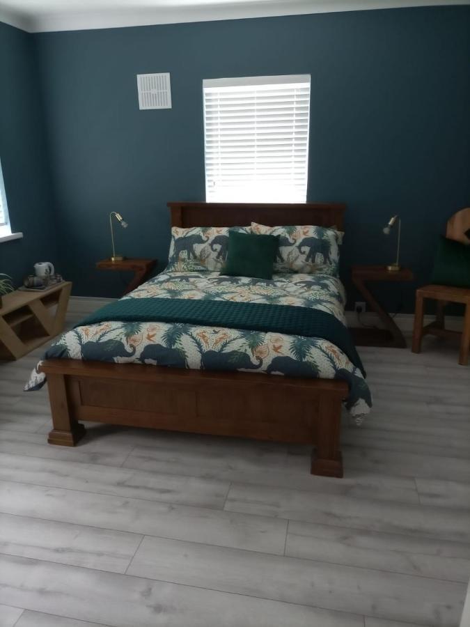 Applelea House Bed & Breakfast Rosslare Harbour ภายนอก รูปภาพ